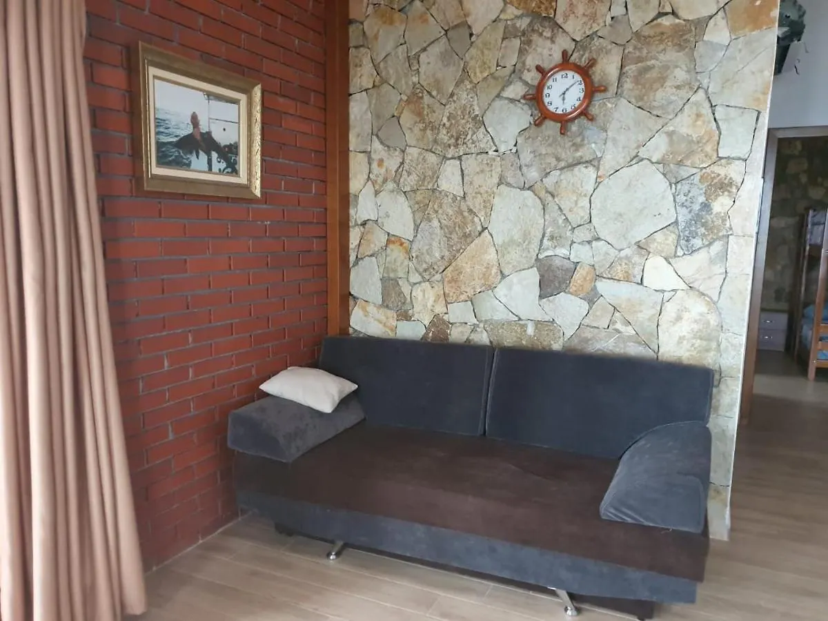 Hotel Brifs Shëngjin 0*,  Albanië